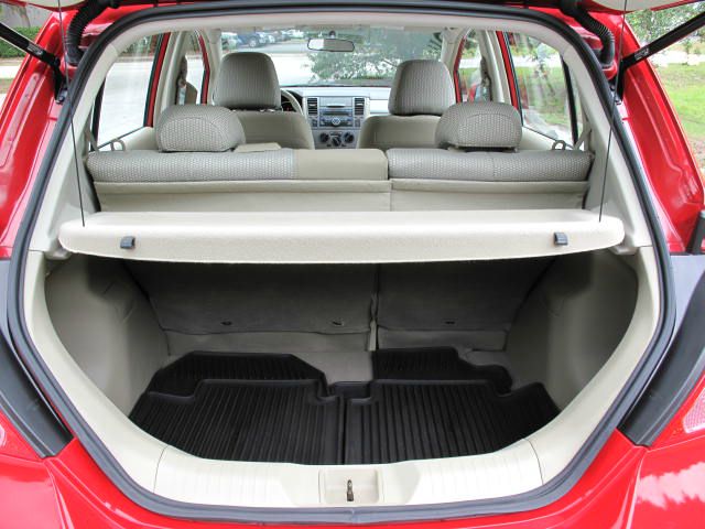 Nissan Versa 2007 photo 12