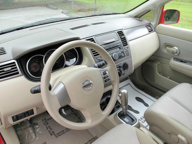 Nissan Versa 2007 photo 22