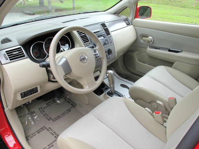 Nissan Versa 2007 photo 7