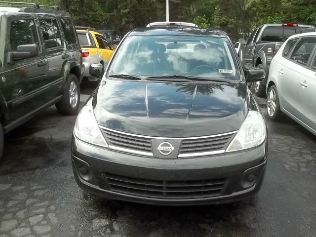 Nissan Versa 2007 photo 1