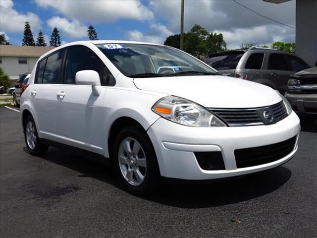 Nissan Versa 2007 photo 3