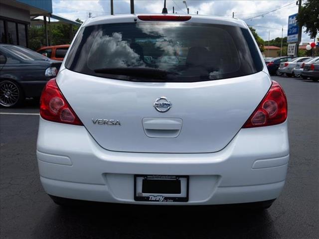 Nissan Versa 2007 photo 4