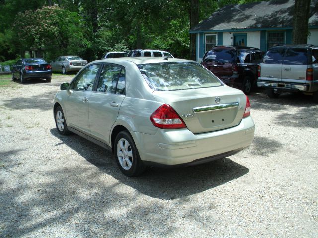 Nissan Versa 2007 photo 11