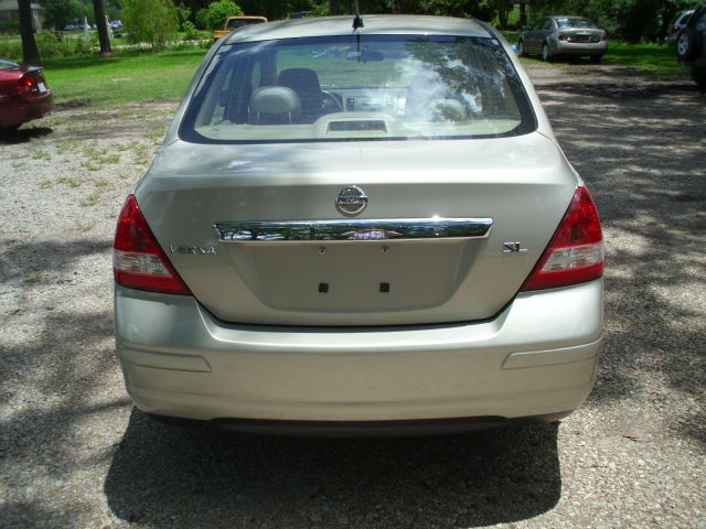 Nissan Versa 2007 photo 15