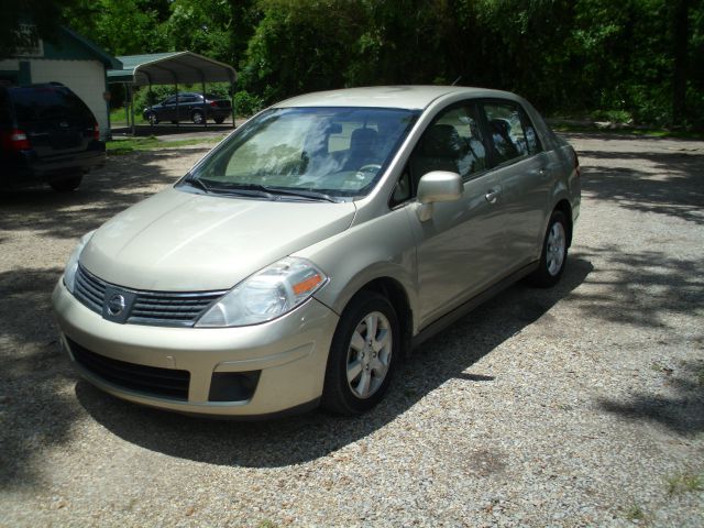 Nissan Versa 2007 photo 3