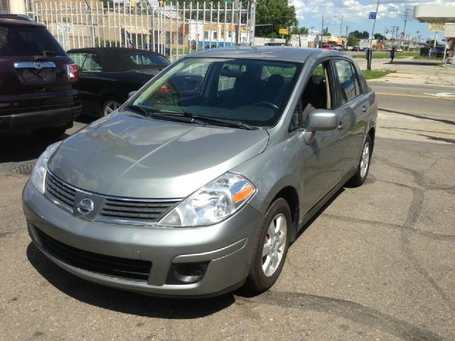 Nissan Versa 2007 photo 3