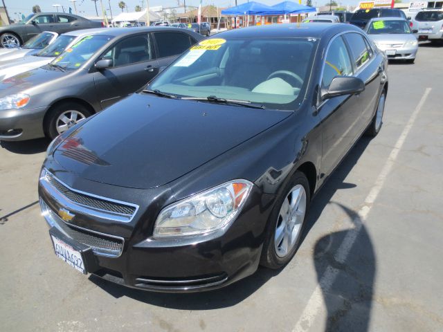 Nissan Versa Hi-top Cargo-van Sedan