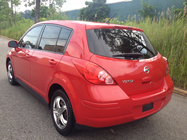 Nissan Versa 2007 photo 1