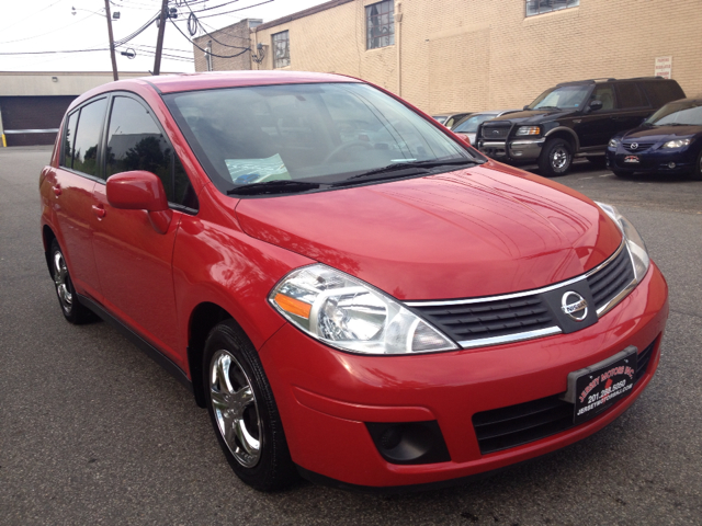 Nissan Versa 2007 photo 2