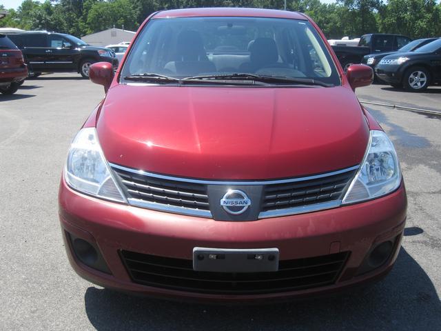 Nissan Versa 2007 photo 3