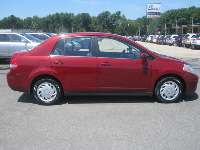 Nissan Versa 2007 photo 4