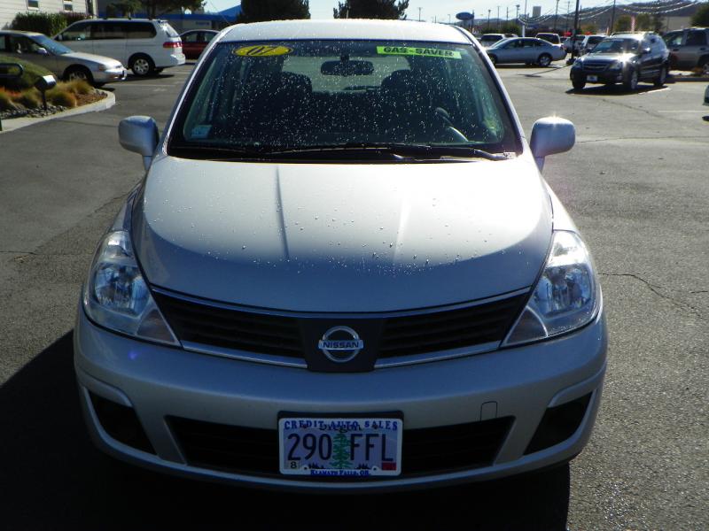 Nissan Versa 2007 photo 2