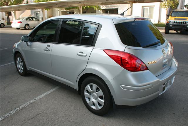 Nissan Versa 2007 photo 1