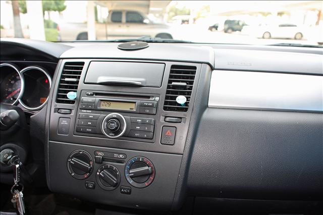 Nissan Versa 2007 photo 5