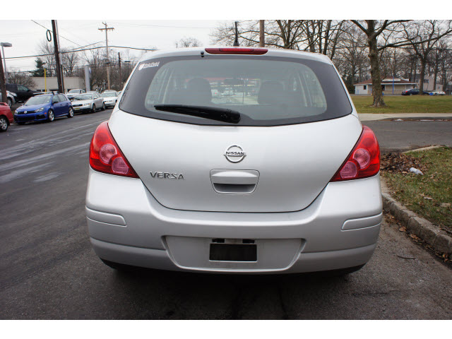 Nissan Versa 2007 photo 5