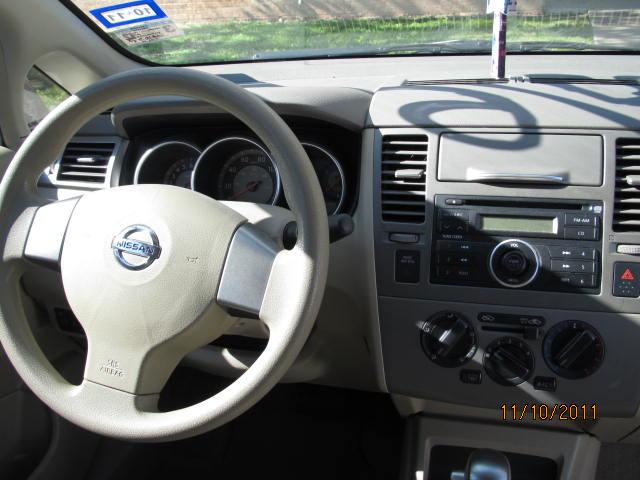 Nissan Versa 2007 photo 5