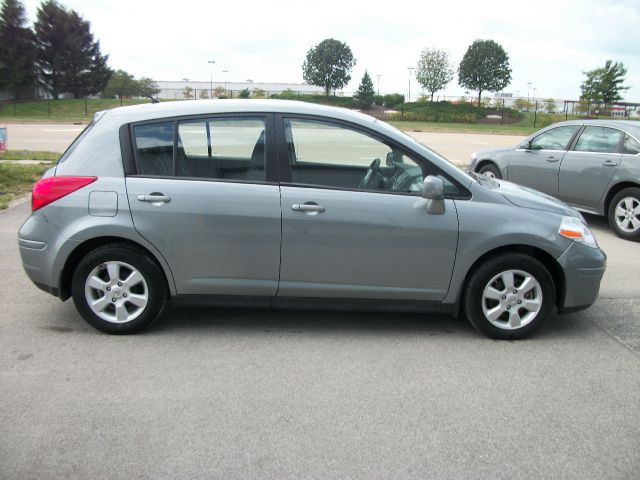 Nissan Versa 2007 photo 1