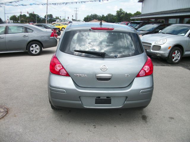 Nissan Versa 2007 photo 4