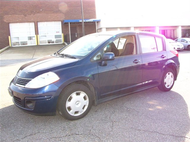 Nissan Versa 2007 photo 1