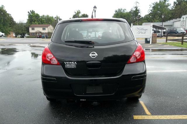 Nissan Versa E43 Hatchback