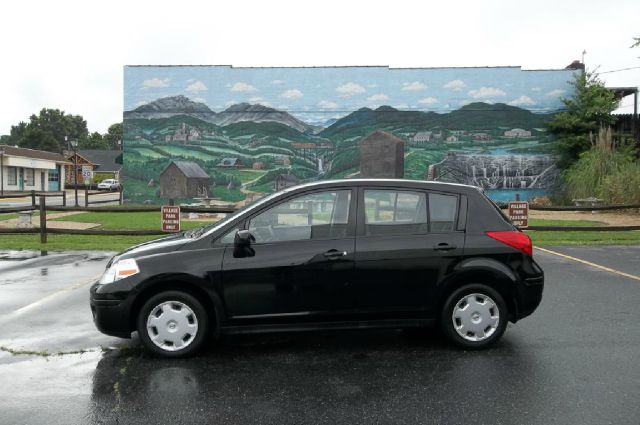 Nissan Versa 2007 photo 4