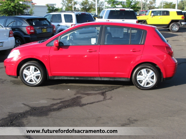 Nissan Versa 2007 photo 3