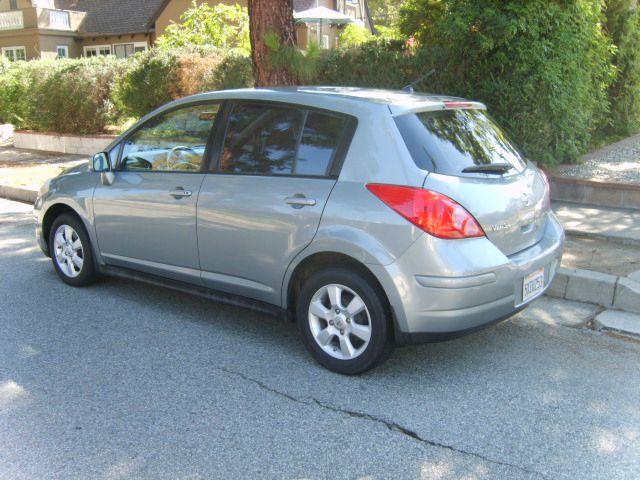 Nissan Versa 2007 photo 3