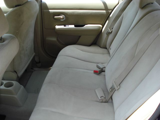 Nissan Versa 2007 photo 8