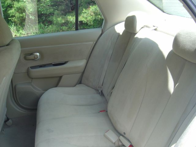 Nissan Versa 2007 photo 16