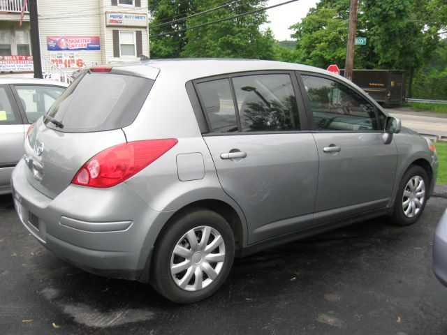 Nissan Versa 2007 photo 1