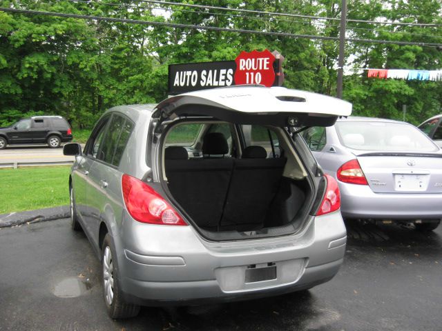 Nissan Versa 2007 photo 3