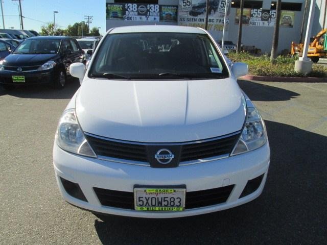 Nissan Versa 2007 photo 2