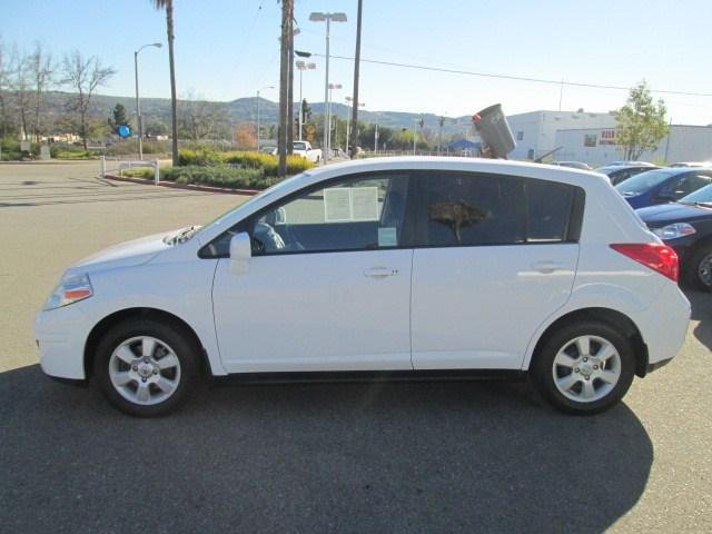 Nissan Versa 2007 photo 4