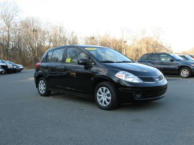 Nissan Versa 2007 photo 2