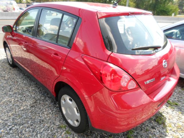 Nissan Versa 2007 photo 1