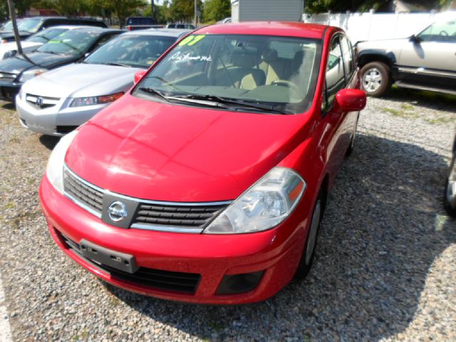 Nissan Versa 2007 photo 3