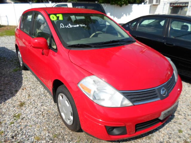 Nissan Versa 2007 photo 4