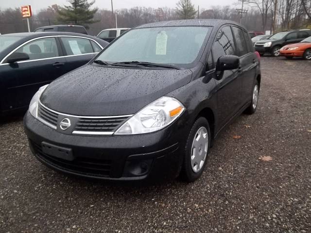 Nissan Versa XR Hatchback