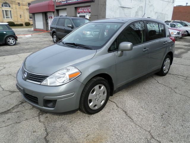 Nissan Versa 2008 photo 3