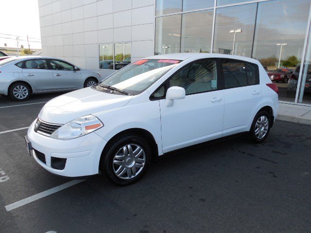 Nissan Versa 2008 photo 1