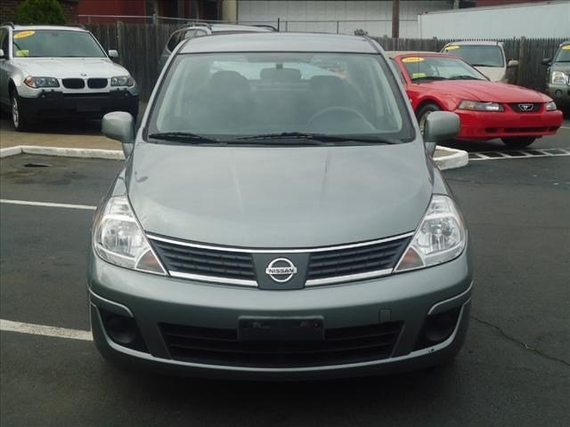 Nissan Versa 2008 photo 4