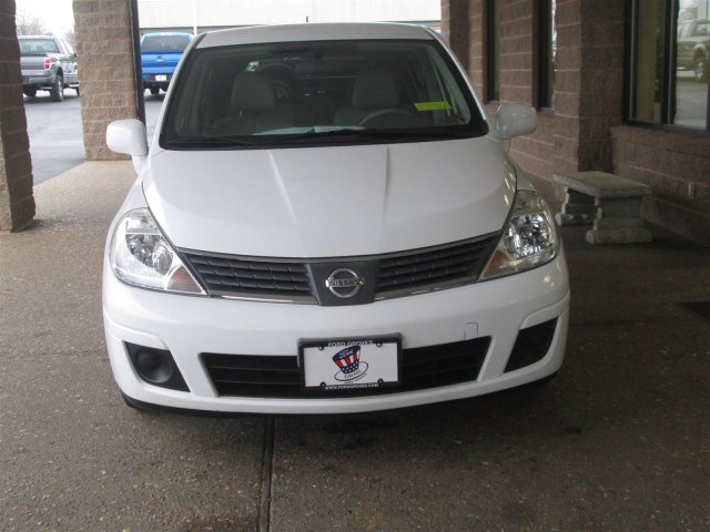 Nissan Versa 2008 photo 1