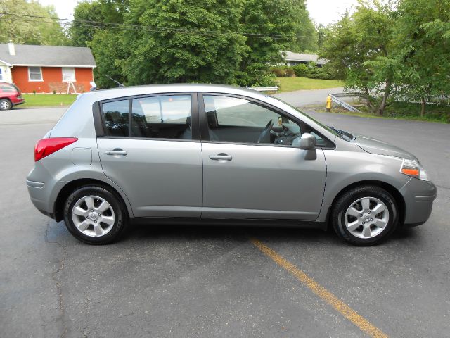 Nissan Versa 2008 photo 7