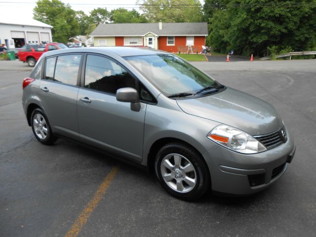 Nissan Versa 2008 photo 8