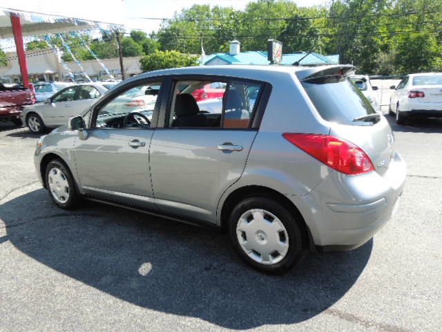 Nissan Versa 2008 photo 1