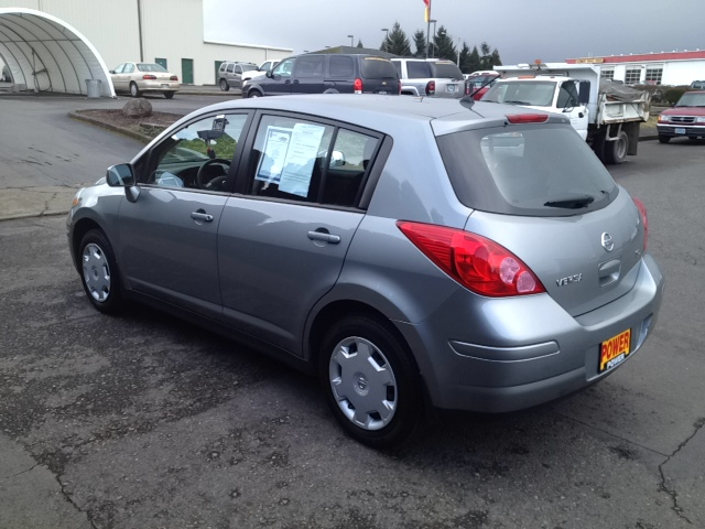 Nissan Versa 2008 photo 3