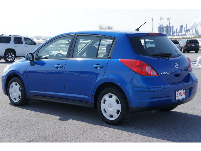 Nissan Versa 2008 photo 1