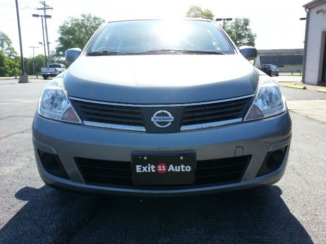 Nissan Versa 2008 photo 3