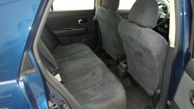 Nissan Versa 2008 photo 3