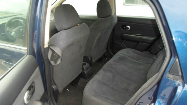 Nissan Versa 2008 photo 5